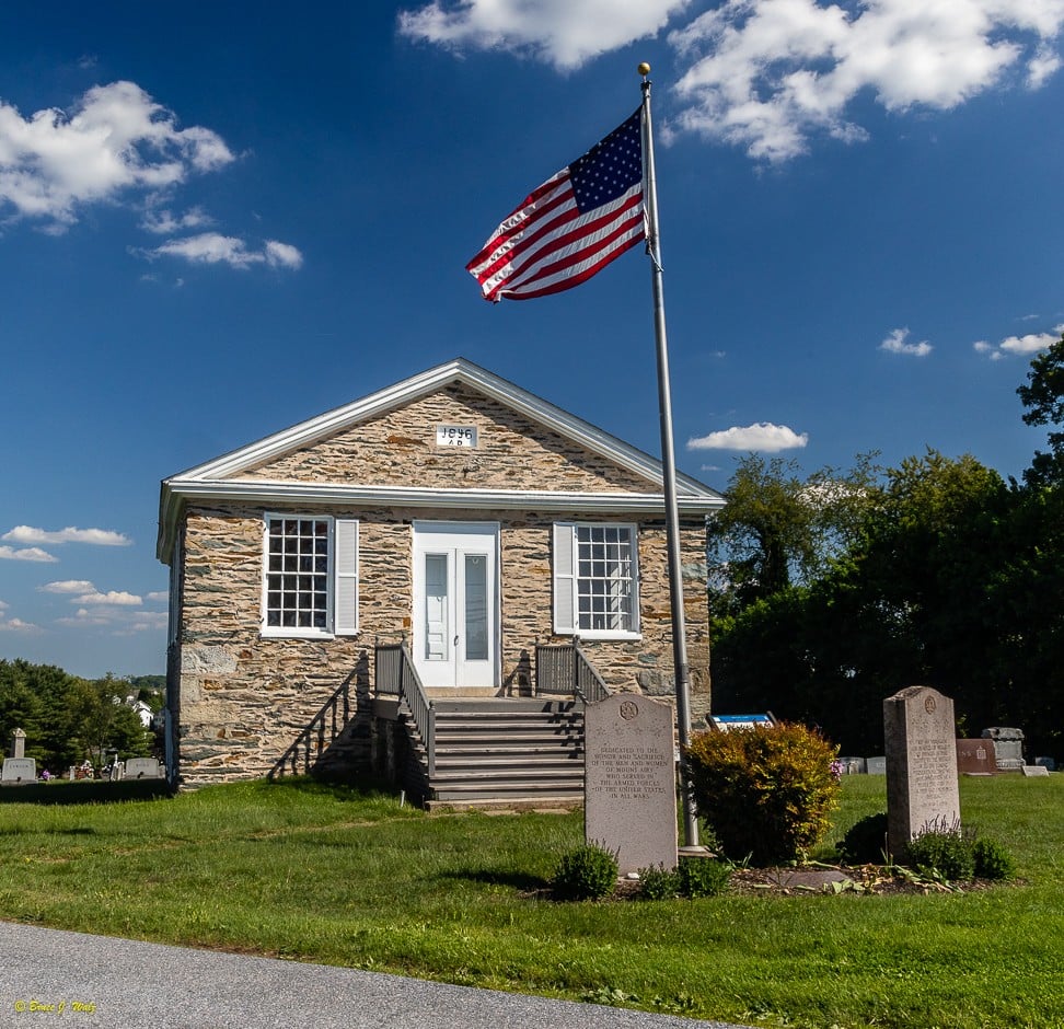 Pine Grove Chapel and Cemetery