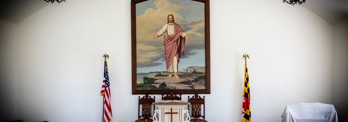 Pine Grove Chapel - Altar with Vignette